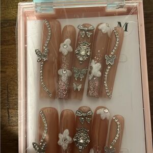 Decorative Nail Set with Silver Accents